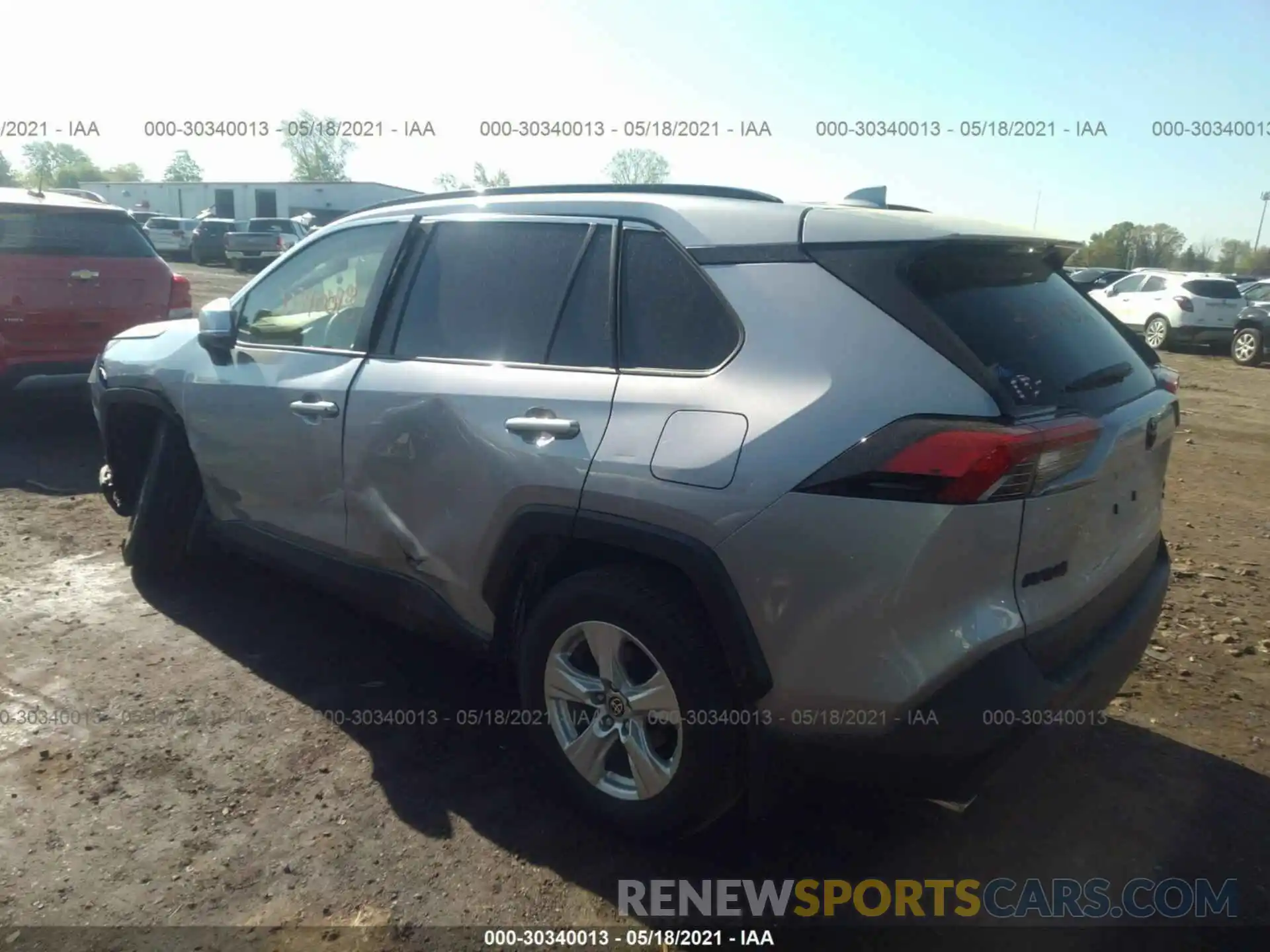 3 Photograph of a damaged car JTMP1RFV6LD054287 TOYOTA RAV4 2020