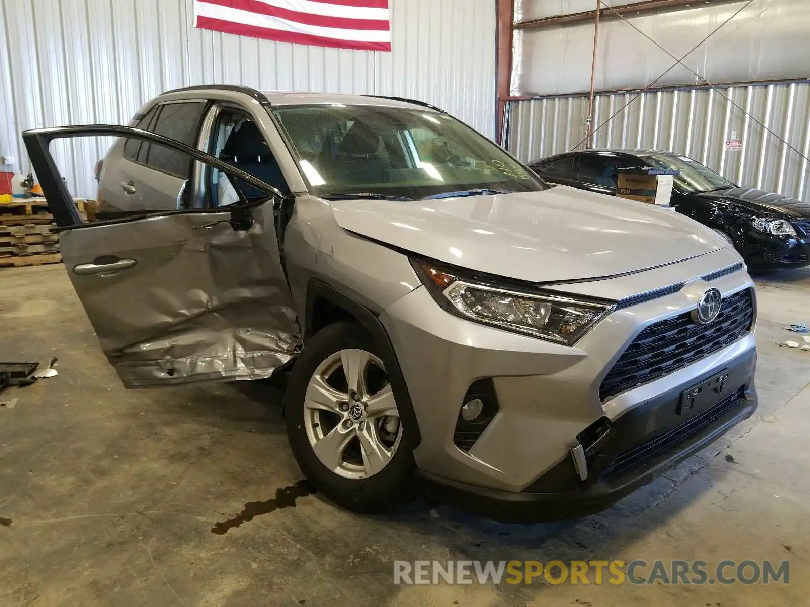 1 Photograph of a damaged car JTMP1RFV6LD054998 TOYOTA RAV4 2020