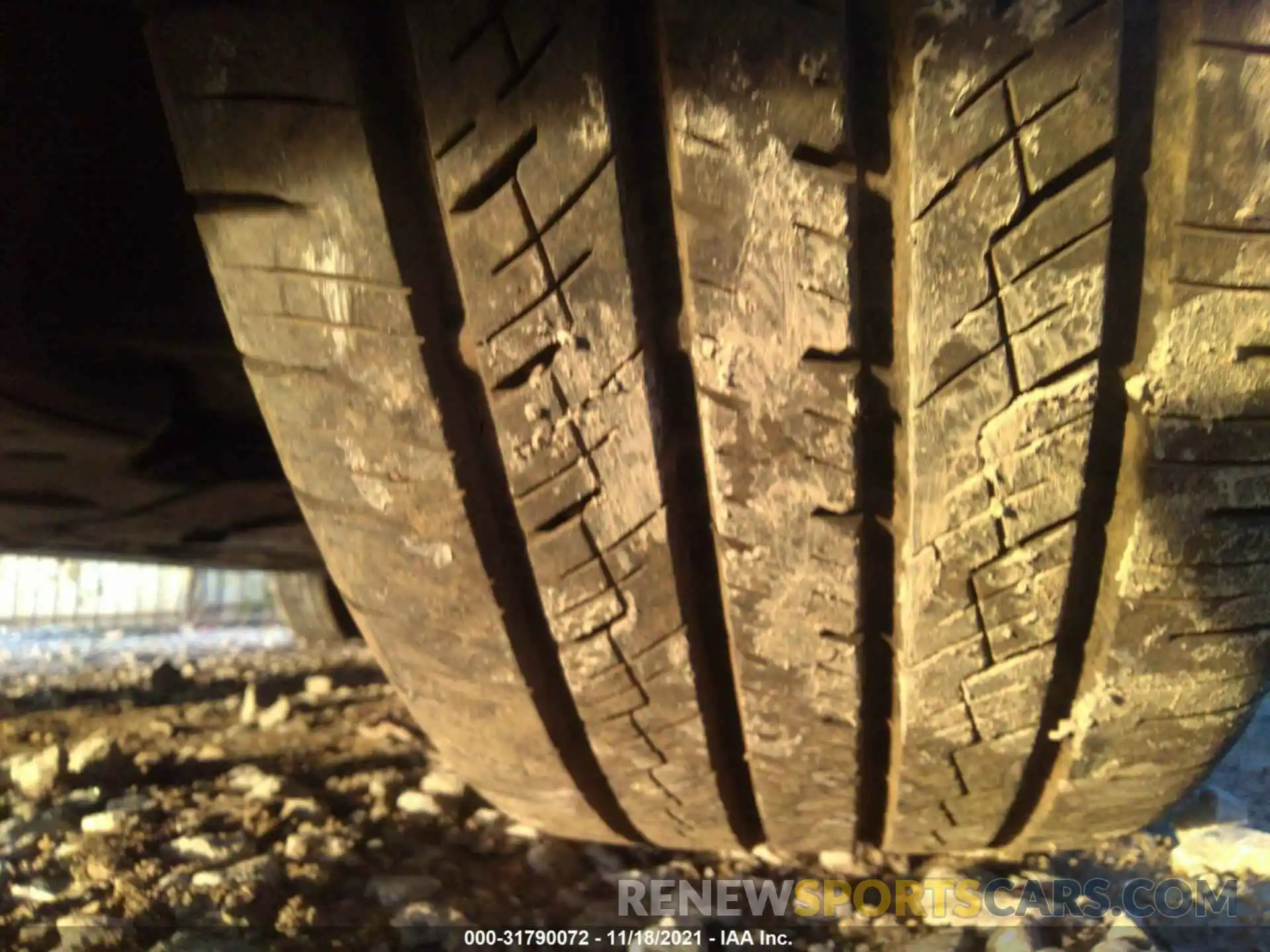 12 Photograph of a damaged car JTMP1RFV6LD056816 TOYOTA RAV4 2020