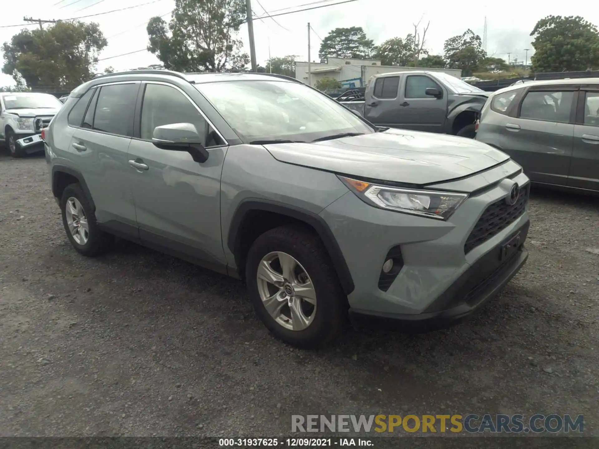 1 Photograph of a damaged car JTMP1RFV6LD066150 TOYOTA RAV4 2020