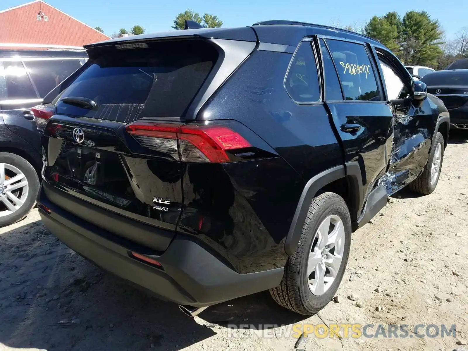 4 Photograph of a damaged car JTMP1RFV6LD525208 TOYOTA RAV4 2020