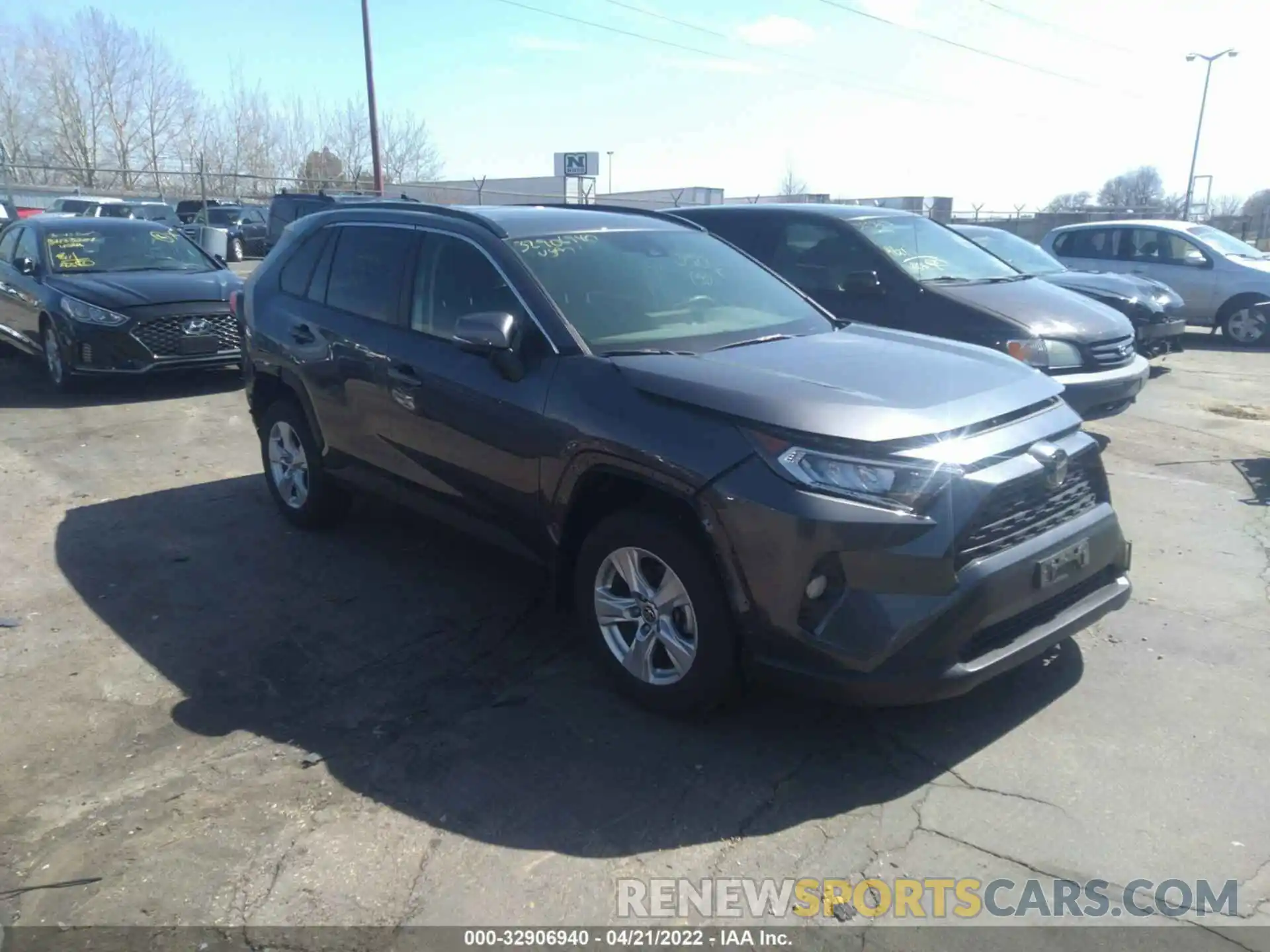 1 Photograph of a damaged car JTMP1RFV6LD525337 TOYOTA RAV4 2020