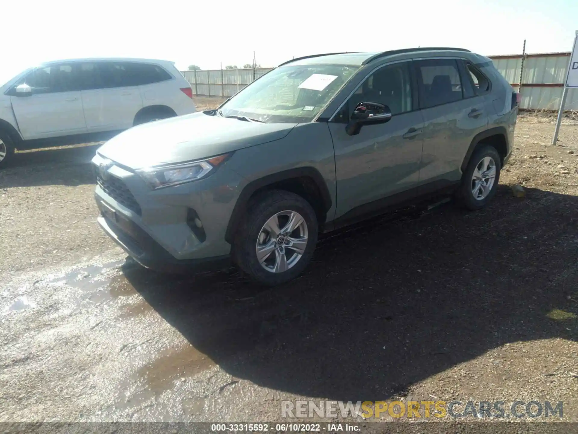 2 Photograph of a damaged car JTMP1RFV6LD526861 TOYOTA RAV4 2020