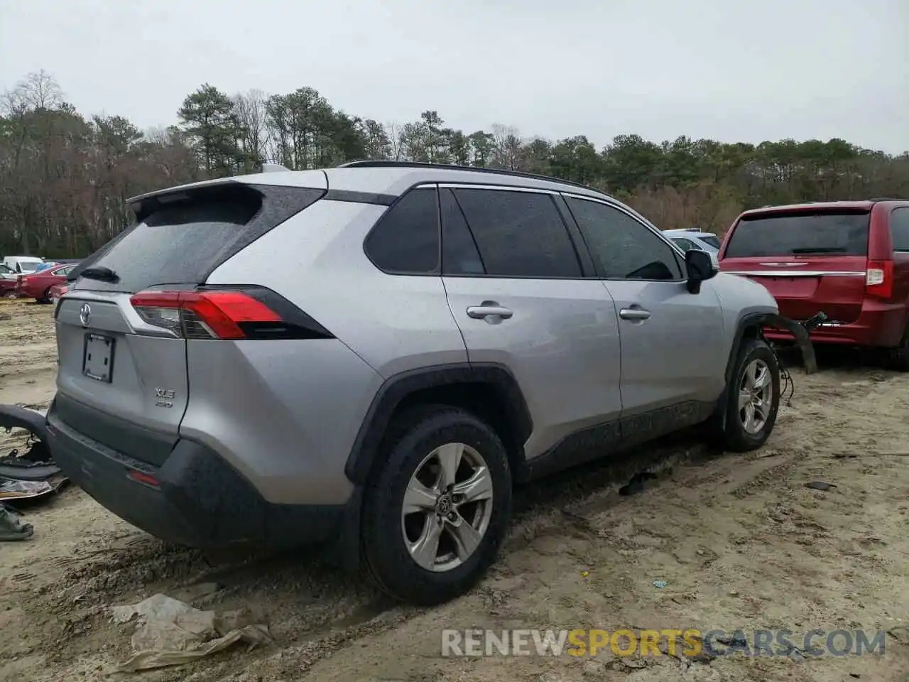 3 Photograph of a damaged car JTMP1RFV6LD531199 TOYOTA RAV4 2020