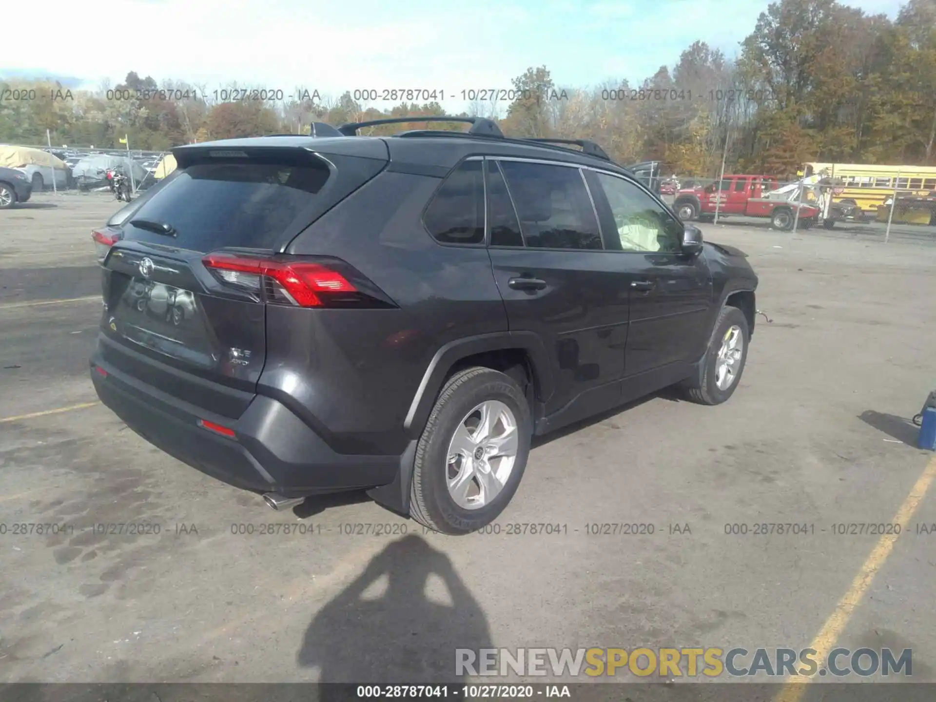 4 Фотография поврежденного автомобиля JTMP1RFV6LJ037698 TOYOTA RAV4 2020