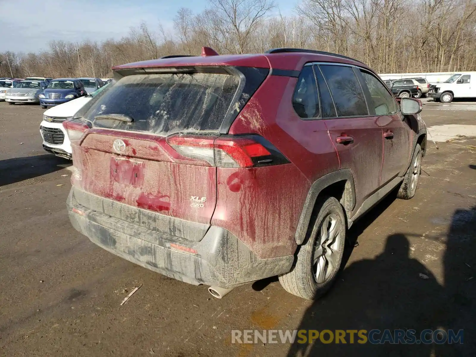 4 Photograph of a damaged car JTMP1RFV7LD052001 TOYOTA RAV4 2020