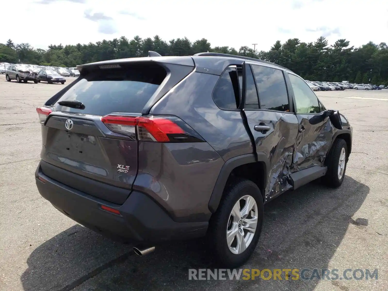 4 Photograph of a damaged car JTMP1RFV7LD056386 TOYOTA RAV4 2020