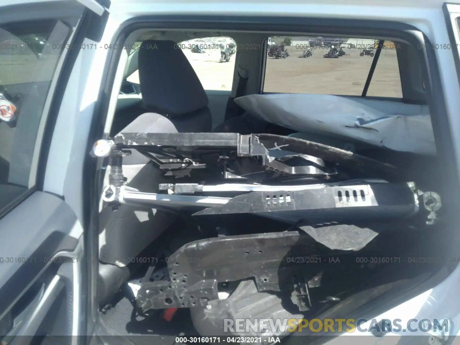 8 Фотография поврежденного автомобиля JTMP1RFV7LD058395 TOYOTA RAV4 2020