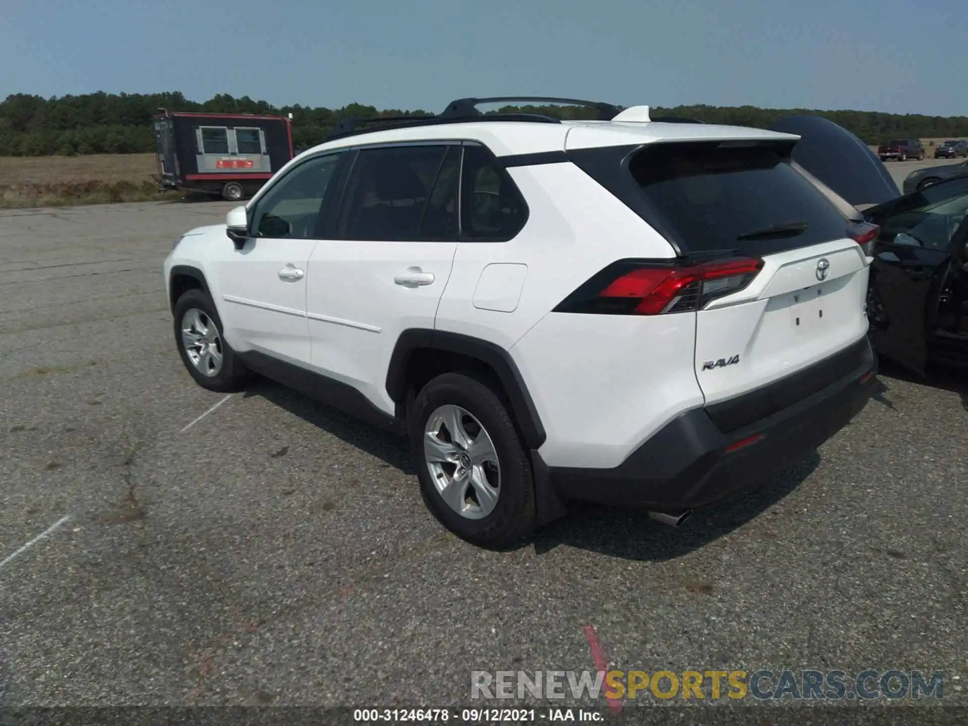 3 Photograph of a damaged car JTMP1RFV7LD530479 TOYOTA RAV4 2020