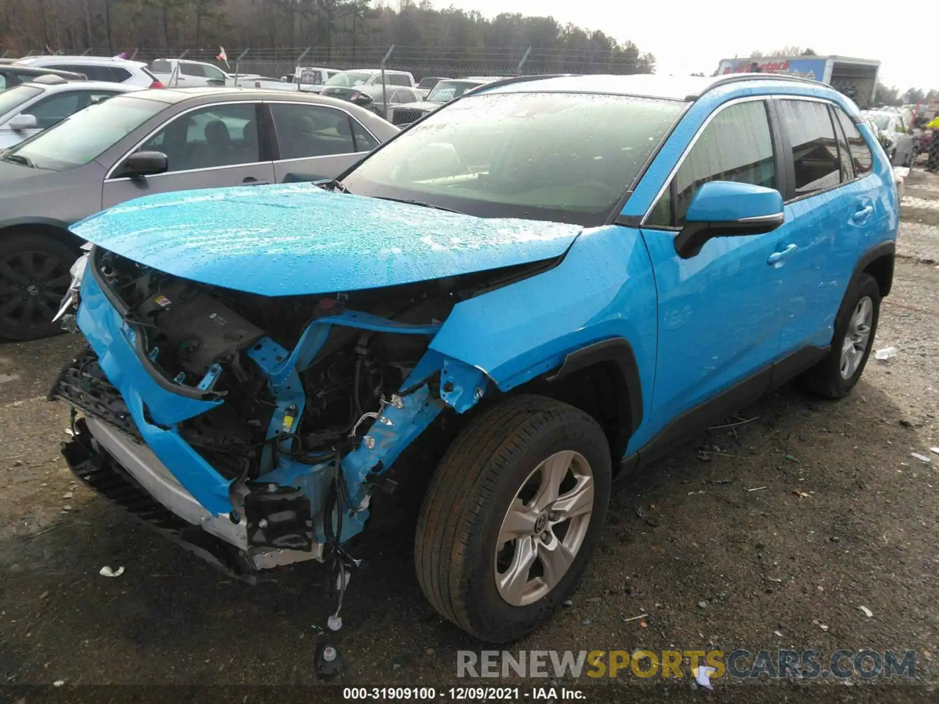 2 Photograph of a damaged car JTMP1RFV7LJ035250 TOYOTA RAV4 2020