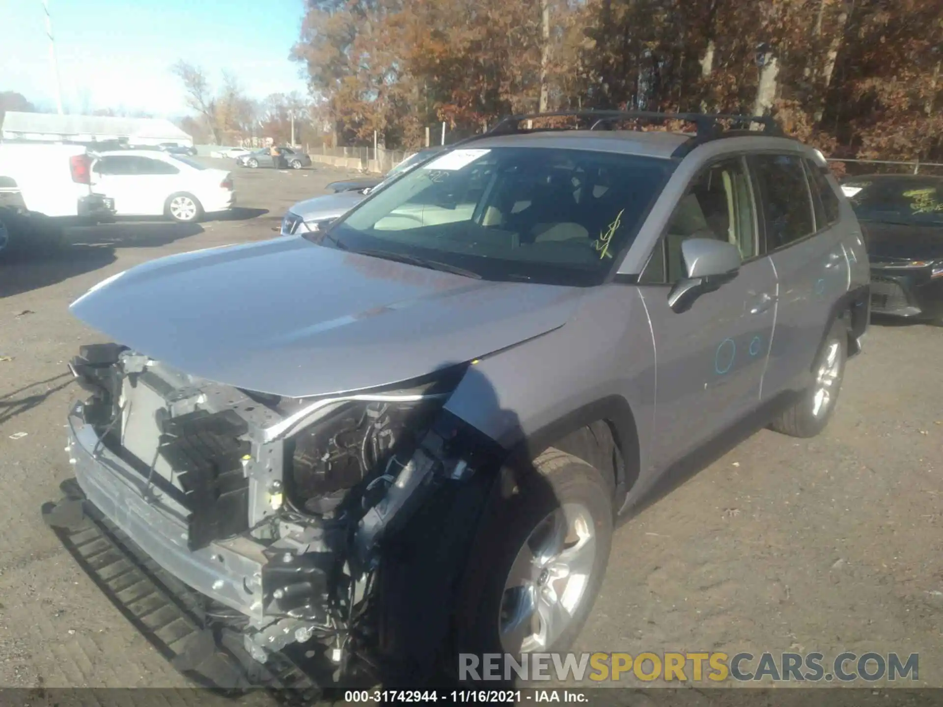 2 Photograph of a damaged car JTMP1RFV7LJ037645 TOYOTA RAV4 2020