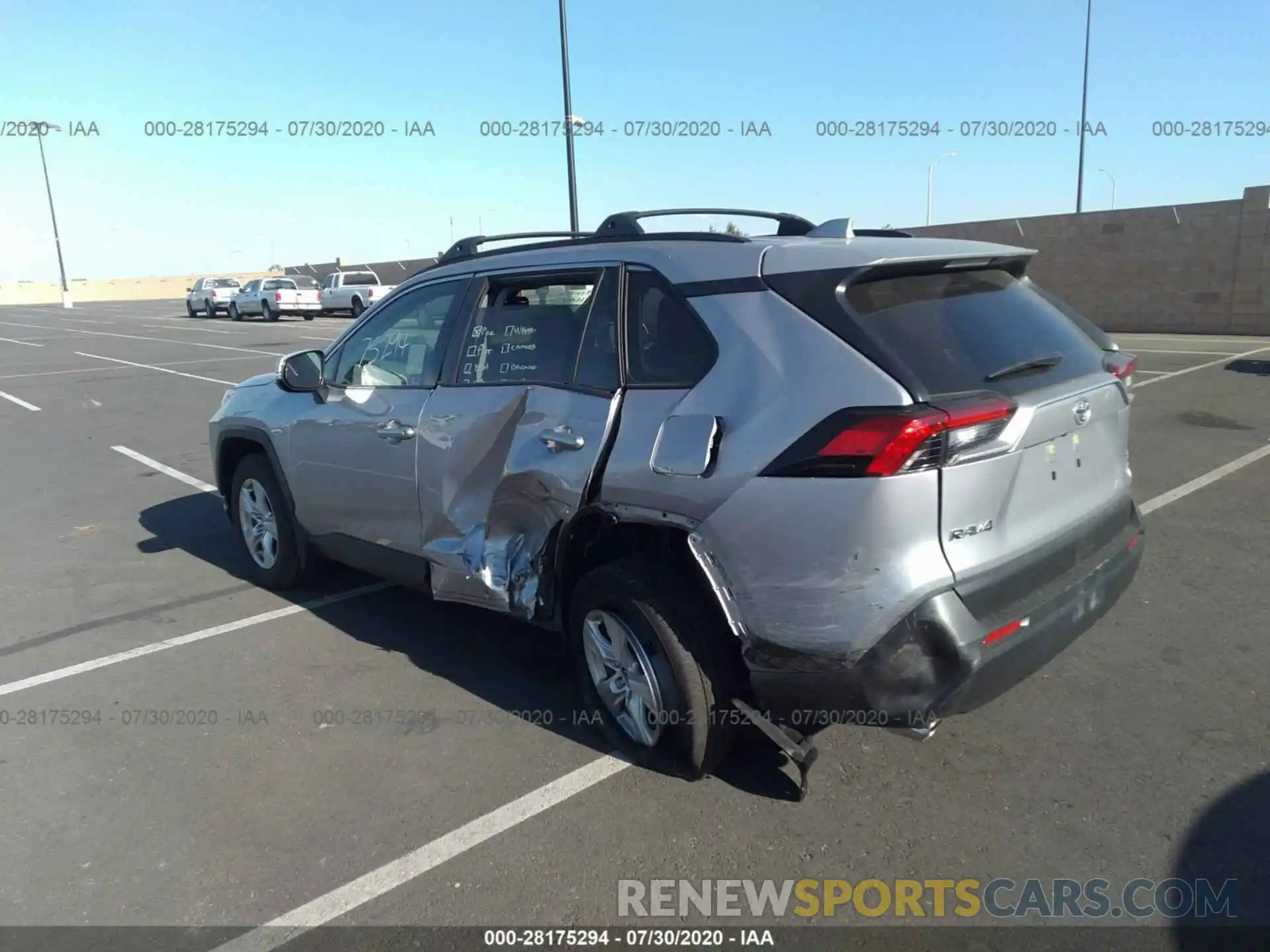 3 Photograph of a damaged car JTMP1RFV8LD057613 TOYOTA RAV4 2020