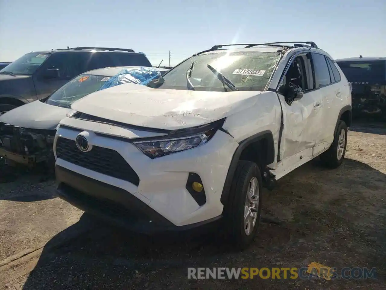 2 Photograph of a damaged car JTMP1RFV8LD060320 TOYOTA RAV4 2020