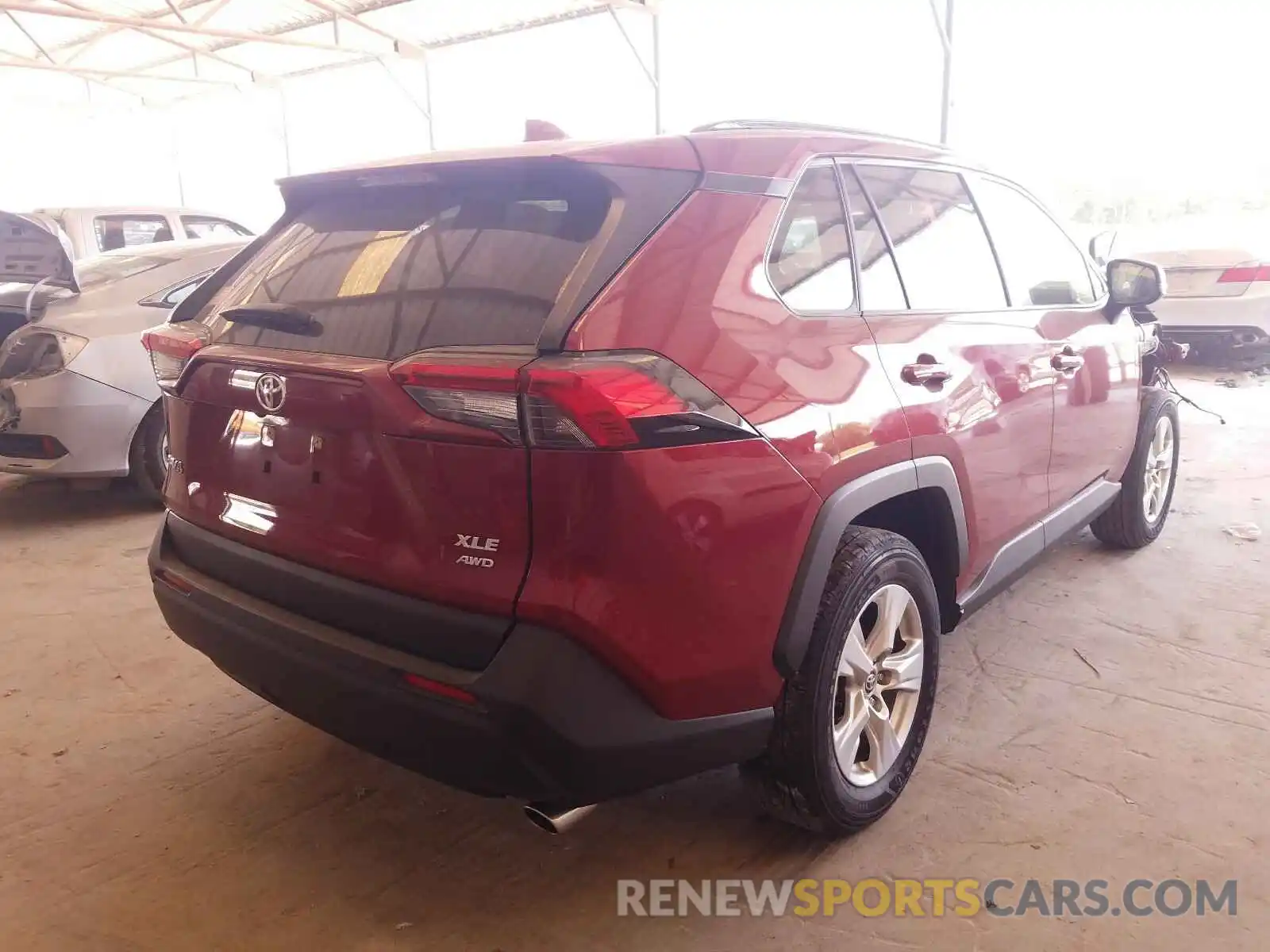 4 Photograph of a damaged car JTMP1RFV8LD060379 TOYOTA RAV4 2020