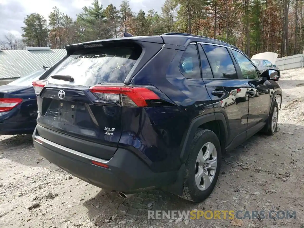 4 Photograph of a damaged car JTMP1RFV8LD060902 TOYOTA RAV4 2020