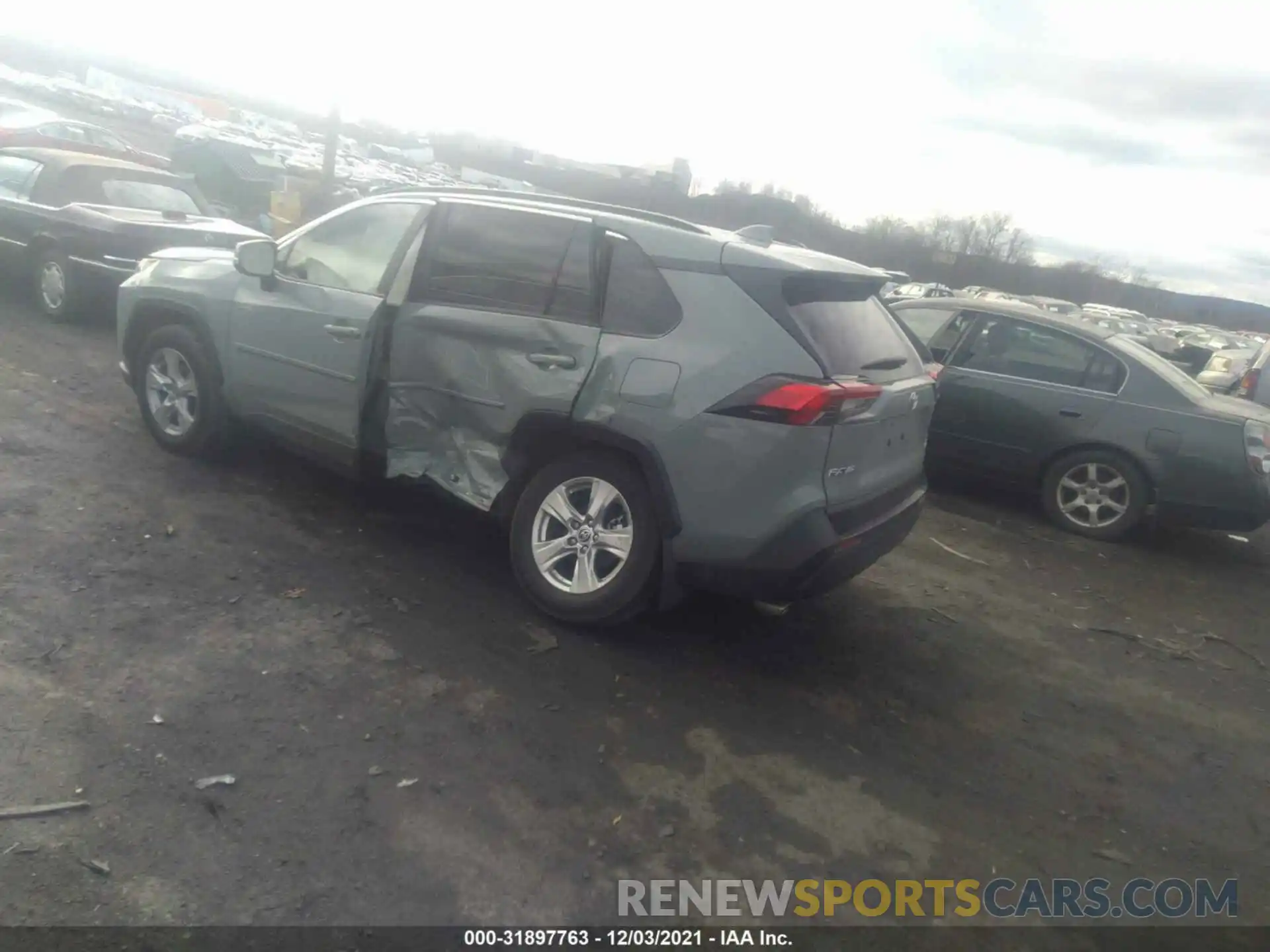 3 Photograph of a damaged car JTMP1RFV8LD066909 TOYOTA RAV4 2020