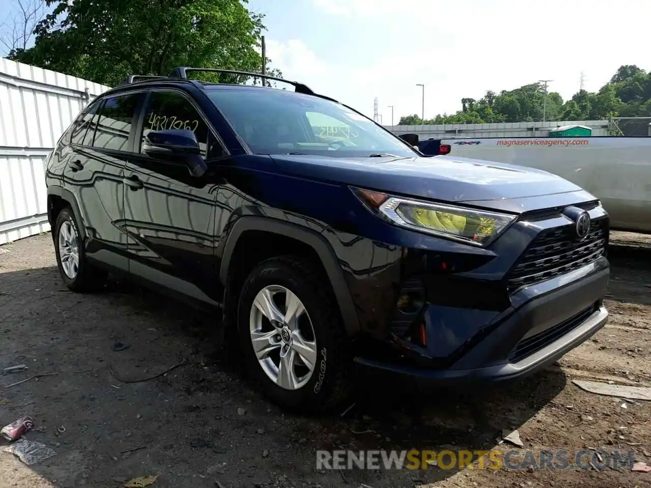 1 Photograph of a damaged car JTMP1RFV8LD067123 TOYOTA RAV4 2020