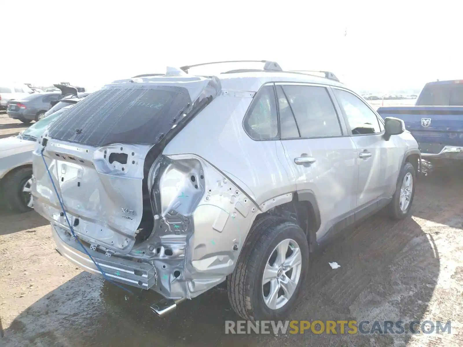 4 Photograph of a damaged car JTMP1RFV8LD527848 TOYOTA RAV4 2020