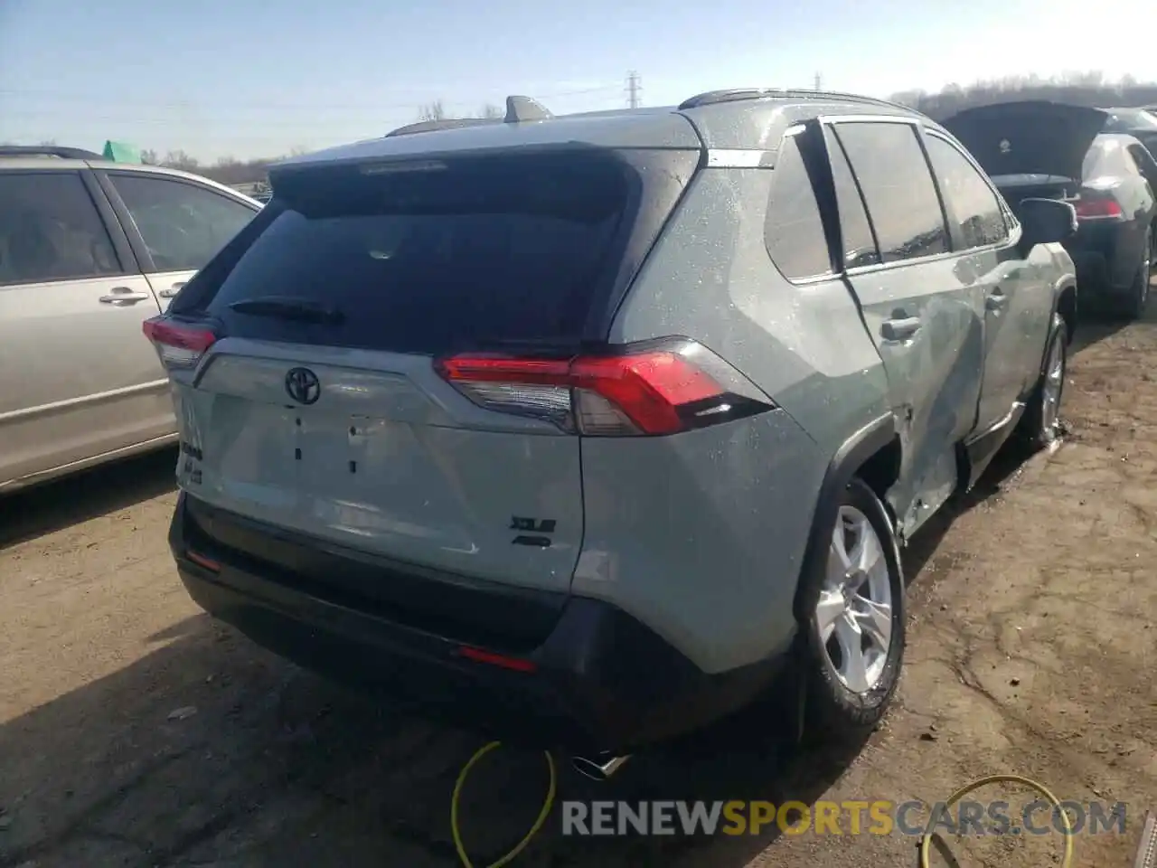 4 Photograph of a damaged car JTMP1RFV8LD530393 TOYOTA RAV4 2020