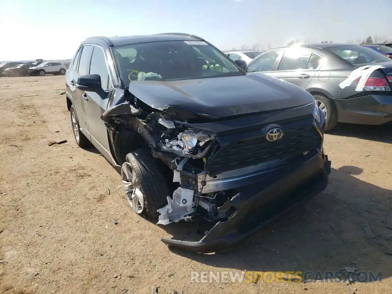 1 Photograph of a damaged car JTMP1RFV8LJ030476 TOYOTA RAV4 2020