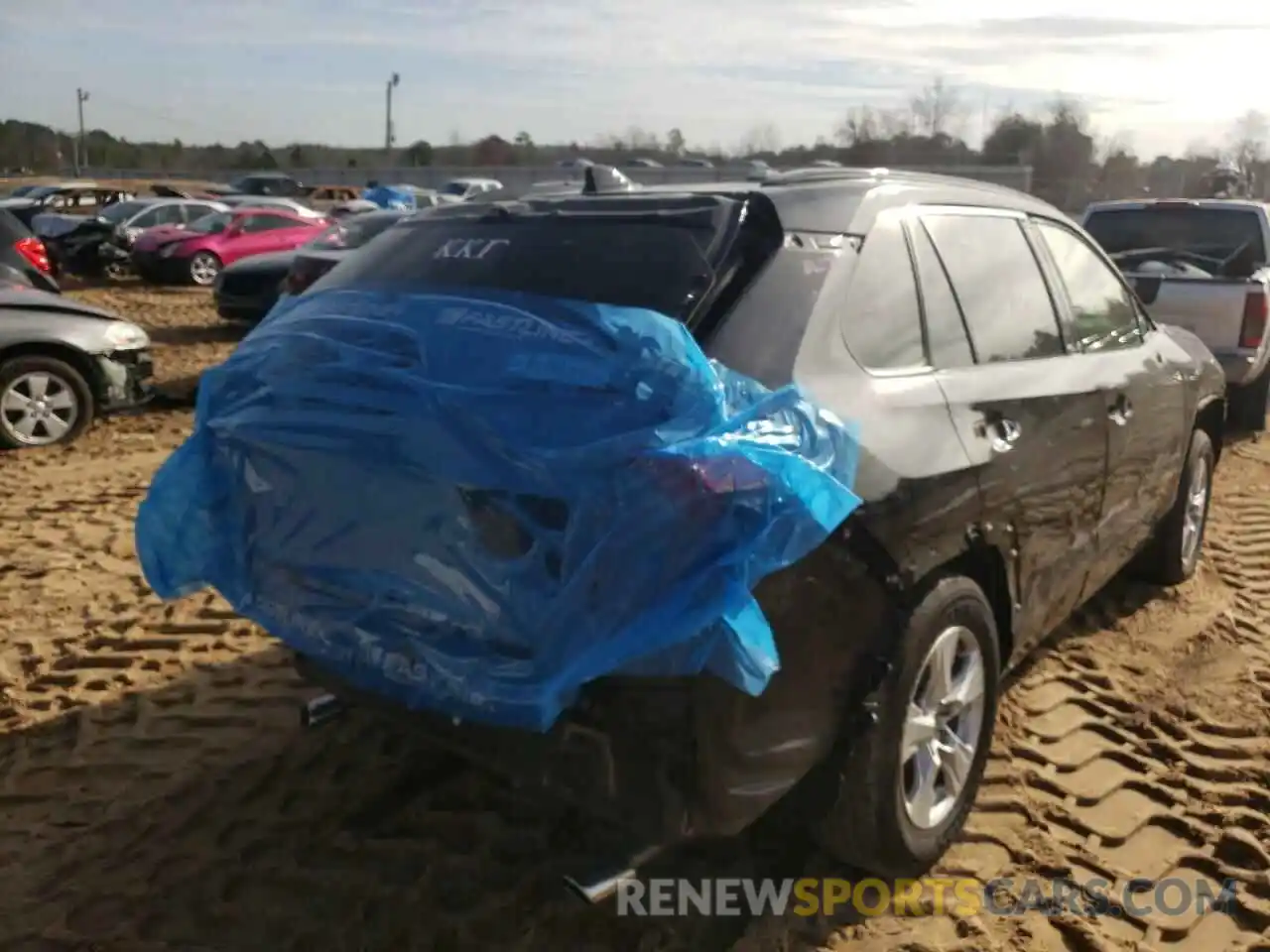 4 Photograph of a damaged car JTMP1RFV8LJ034706 TOYOTA RAV4 2020