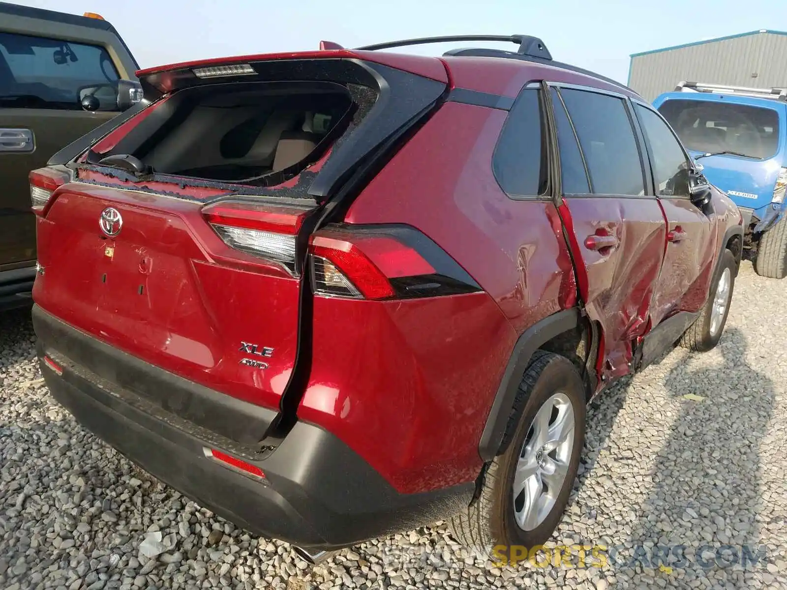 4 Photograph of a damaged car JTMP1RFV8LJ036181 TOYOTA RAV4 2020