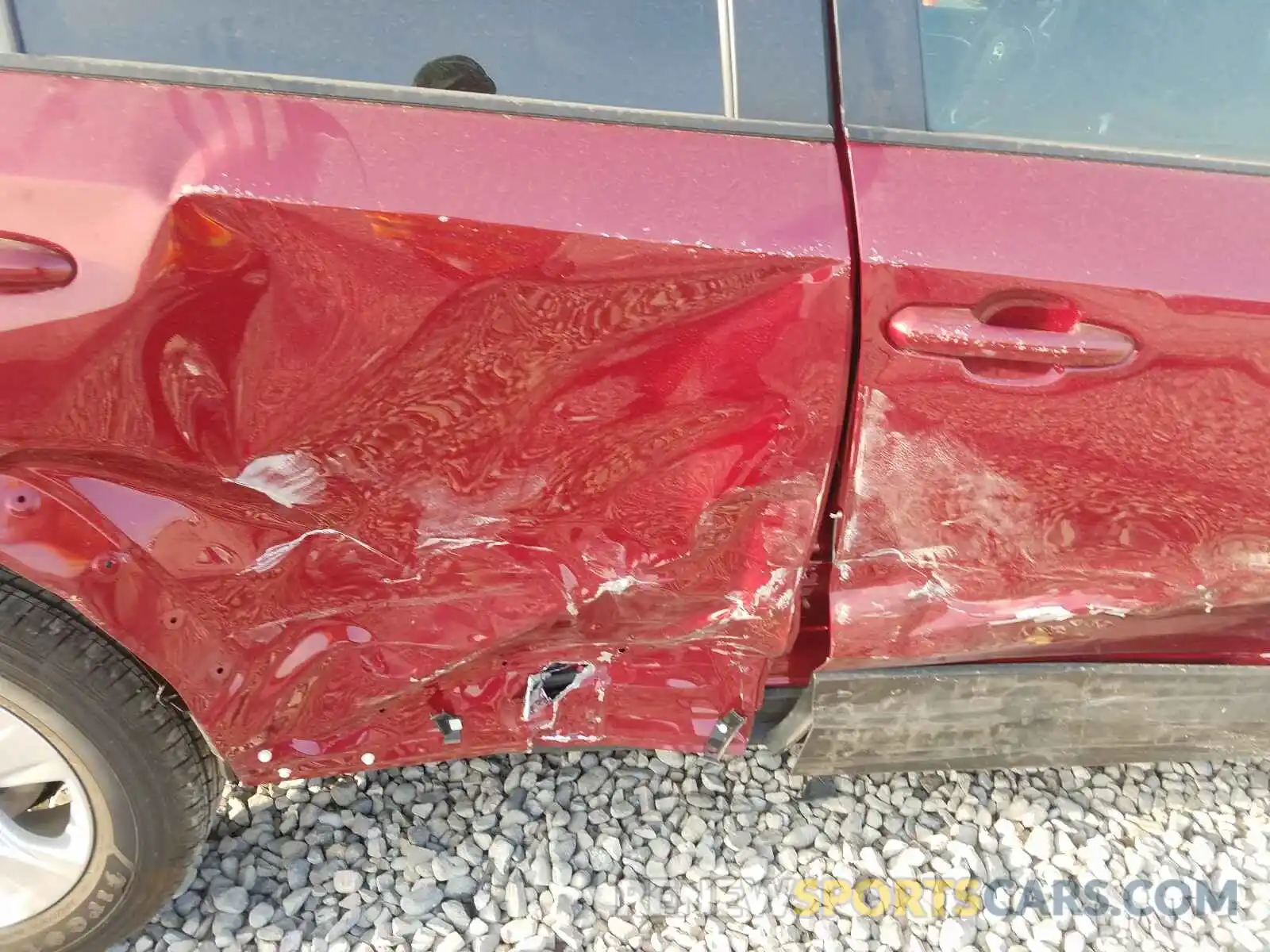 9 Photograph of a damaged car JTMP1RFV8LJ036181 TOYOTA RAV4 2020