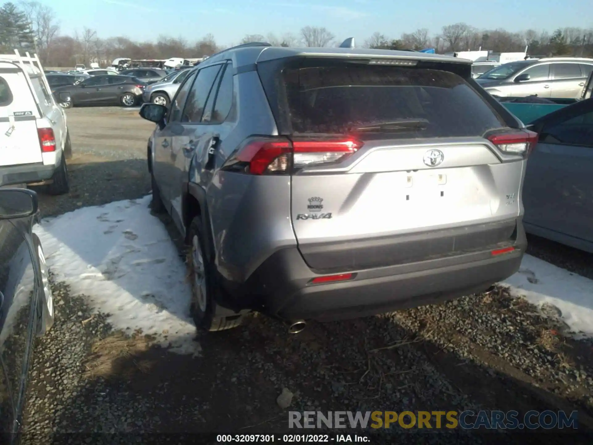 3 Photograph of a damaged car JTMP1RFV9LD059760 TOYOTA RAV4 2020