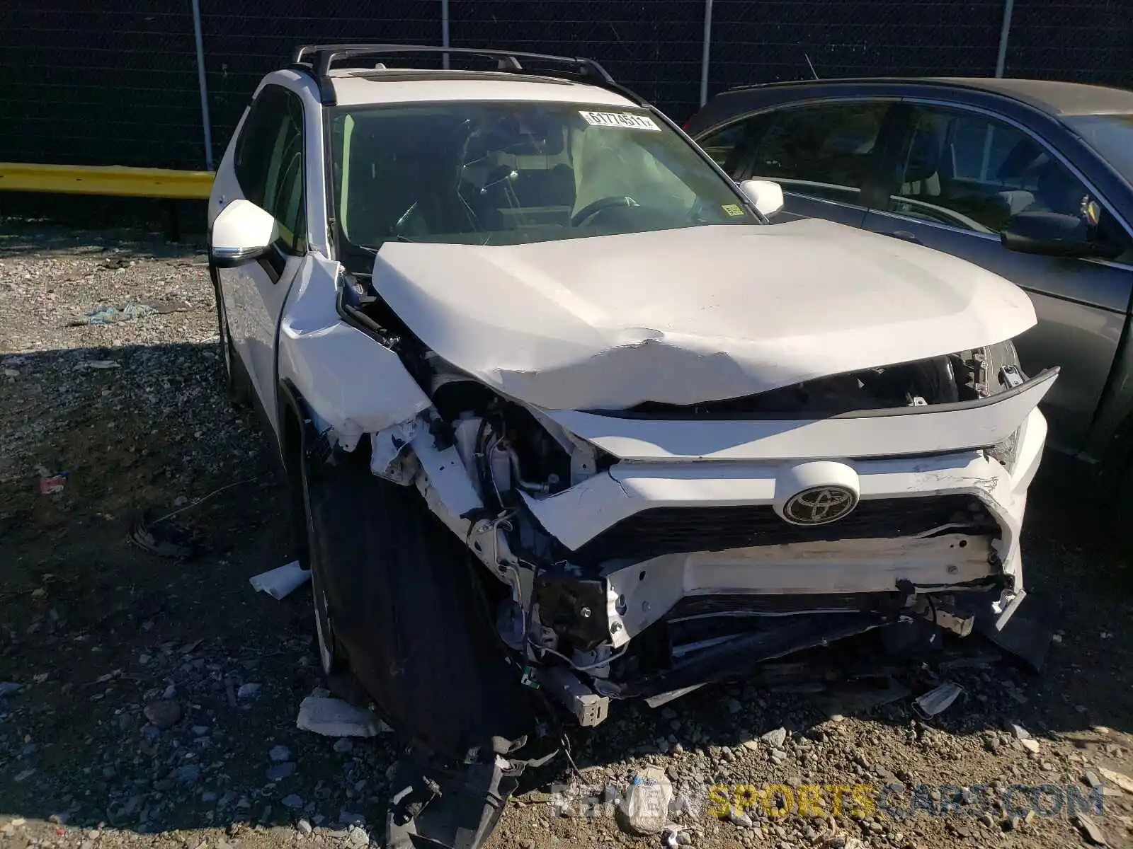 9 Photograph of a damaged car JTMP1RFV9LD060486 TOYOTA RAV4 2020