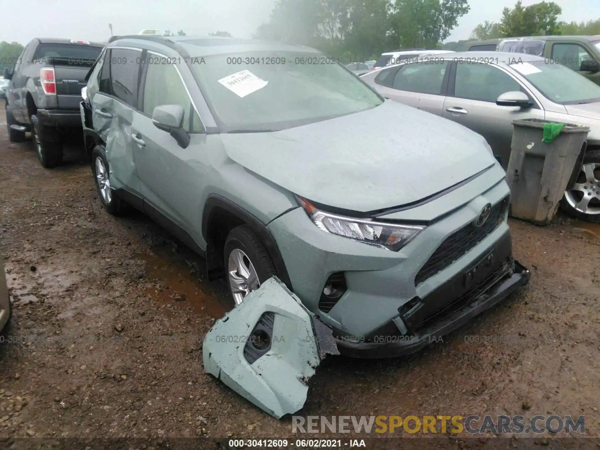 1 Photograph of a damaged car JTMP1RFV9LD060746 TOYOTA RAV4 2020