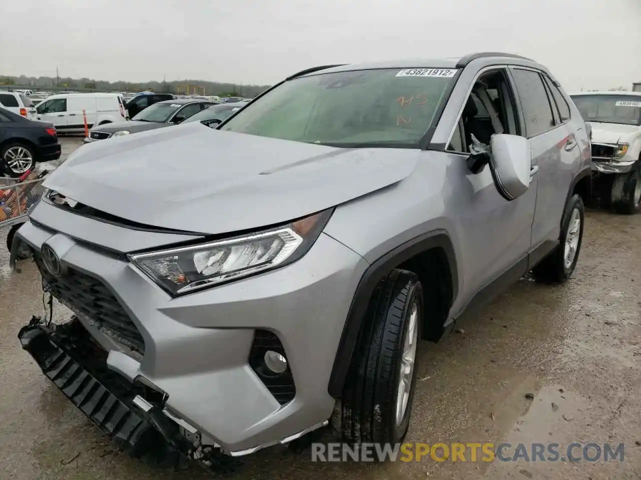 2 Photograph of a damaged car JTMP1RFV9LD063503 TOYOTA RAV4 2020