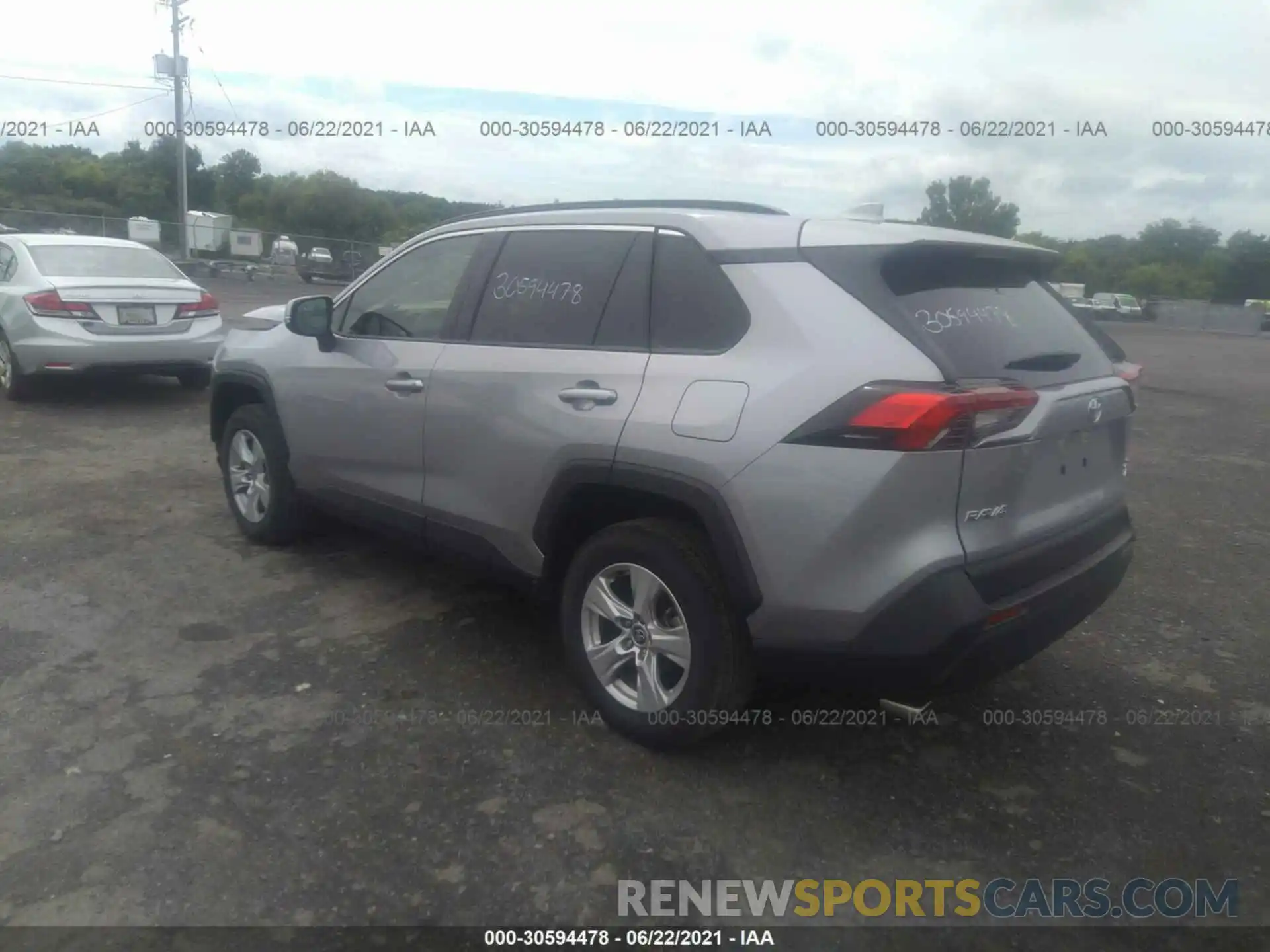 3 Photograph of a damaged car JTMP1RFV9LD068538 TOYOTA RAV4 2020