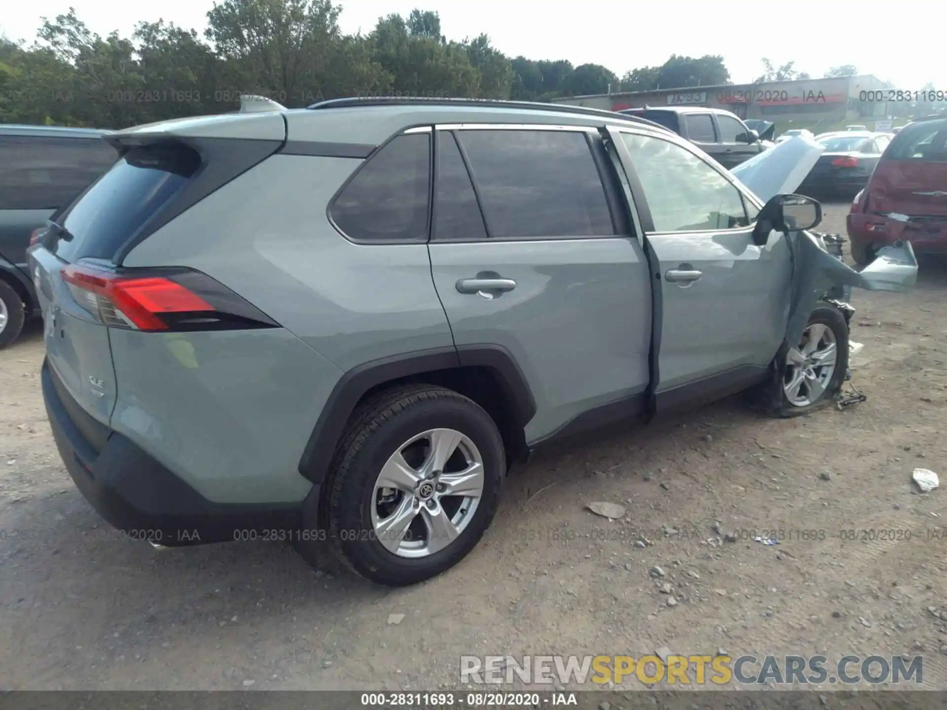 4 Photograph of a damaged car JTMP1RFV9LD527776 TOYOTA RAV4 2020