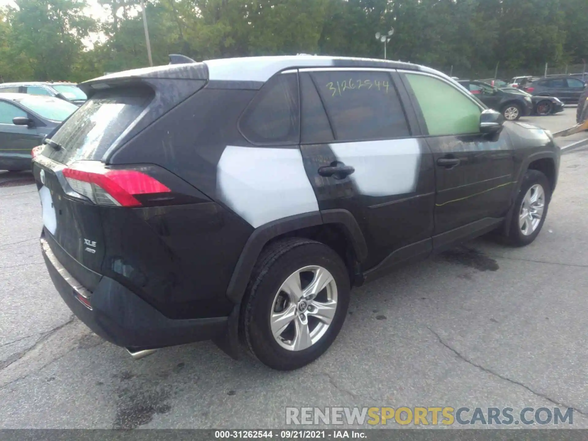 4 Photograph of a damaged car JTMP1RFV9LJ025643 TOYOTA RAV4 2020