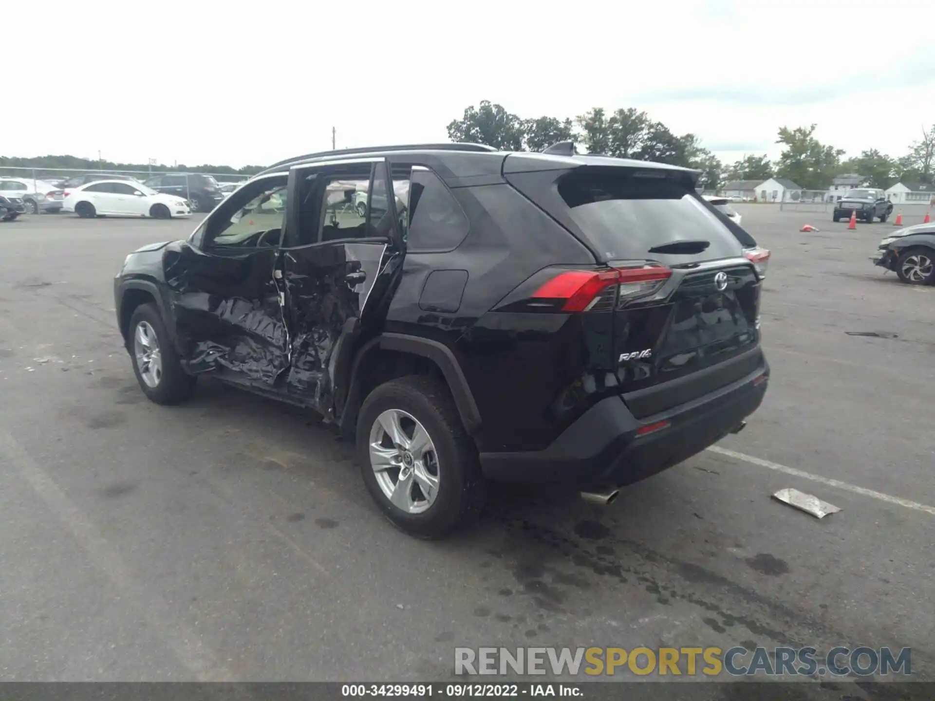 3 Photograph of a damaged car JTMP1RFVXLD049089 TOYOTA RAV4 2020