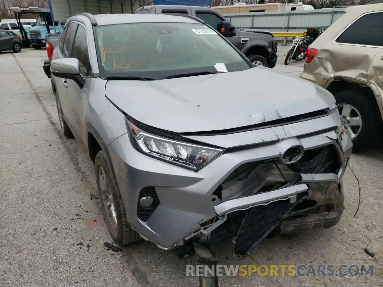 1 Photograph of a damaged car JTMP1RFVXLD527320 TOYOTA RAV4 2020