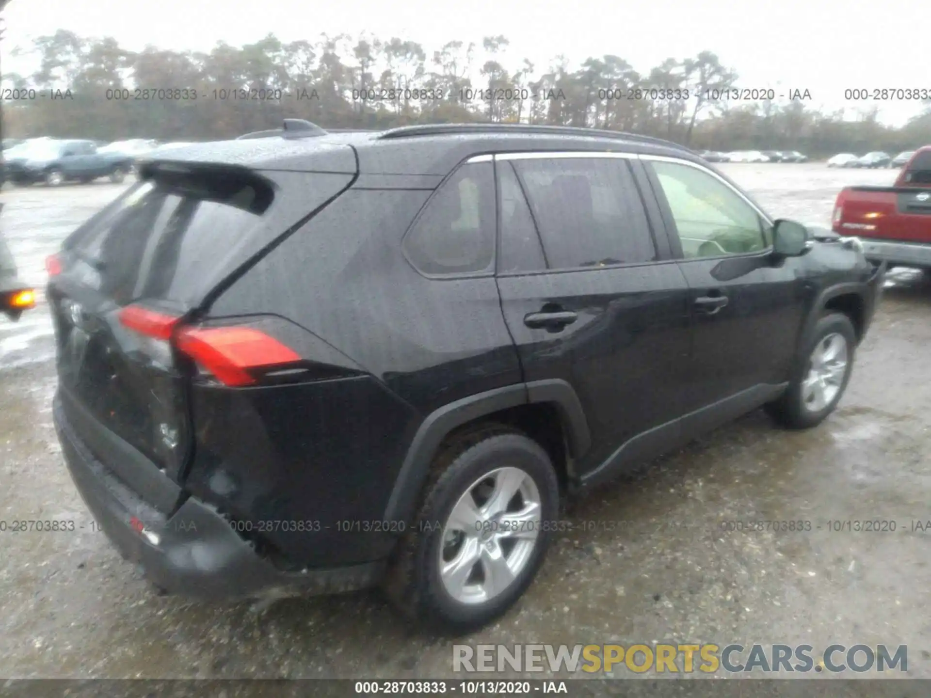 4 Photograph of a damaged car JTMP1RFVXLD529939 TOYOTA RAV4 2020