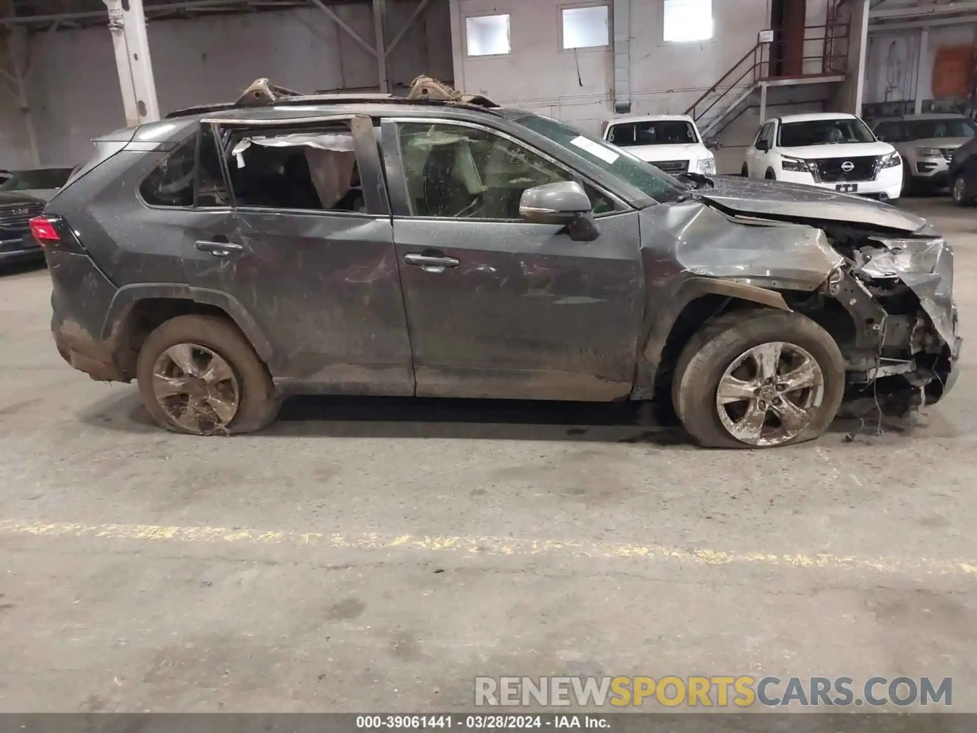 12 Photograph of a damaged car JTMP1RFVXLJ027918 TOYOTA RAV4 2020