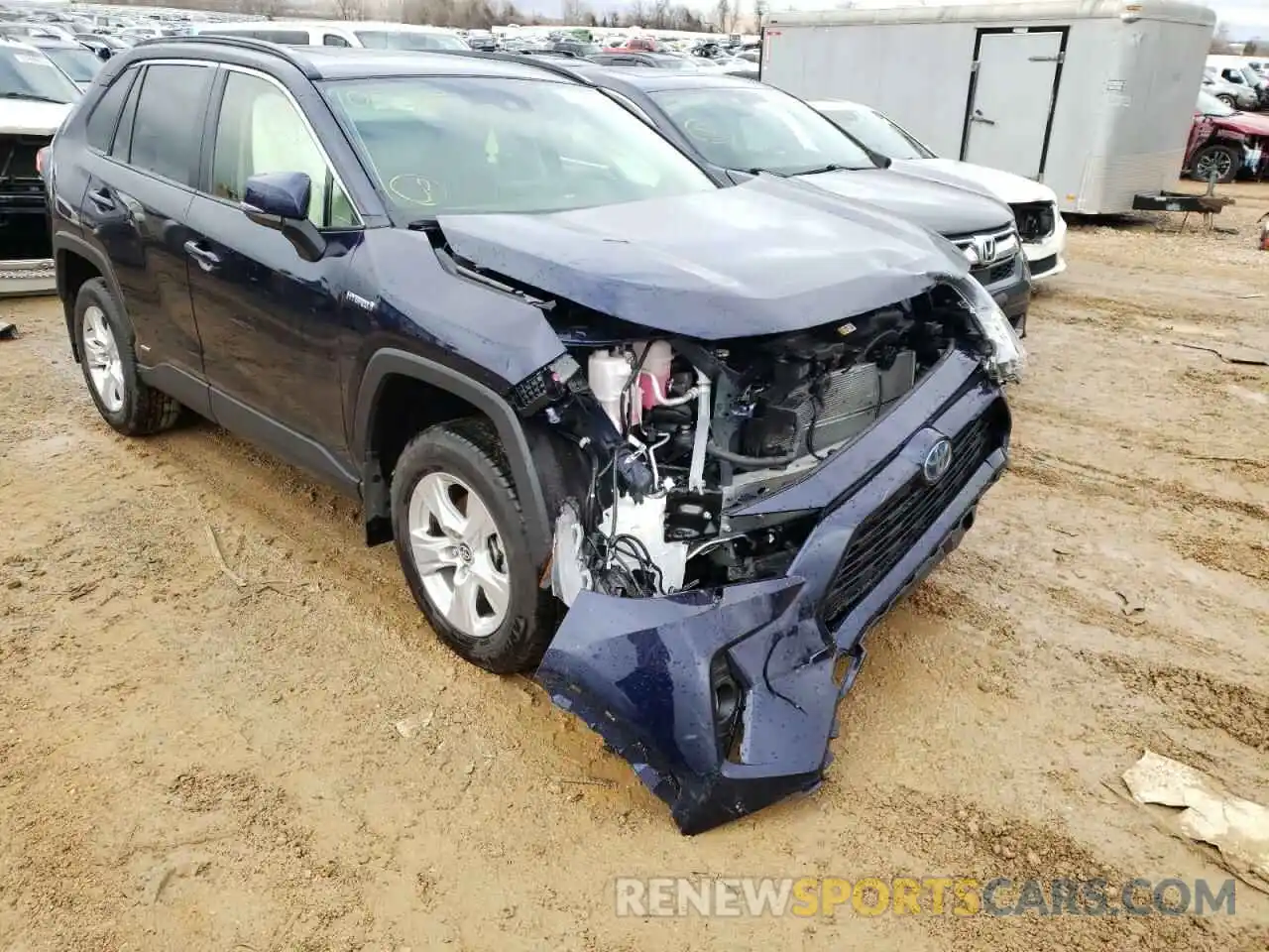 1 Photograph of a damaged car JTMR6RFV0LD001868 TOYOTA RAV4 2020