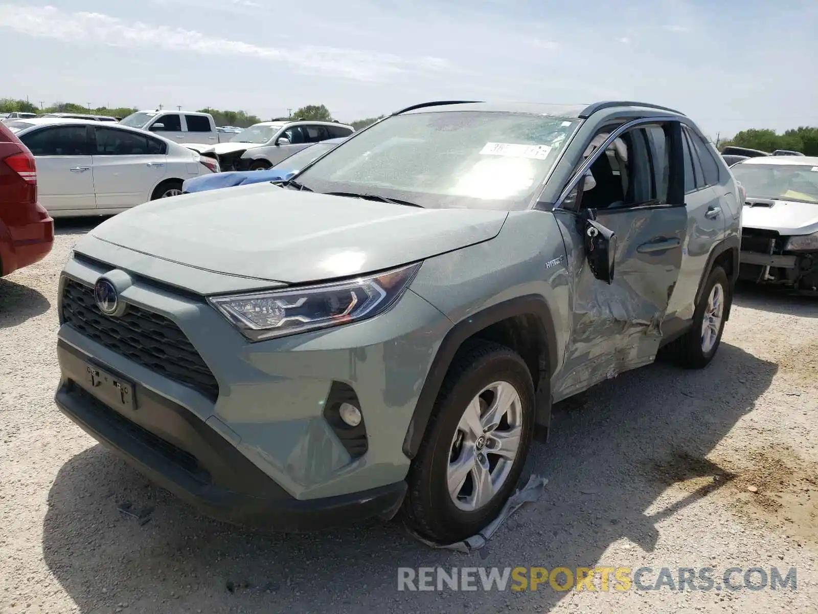 2 Photograph of a damaged car JTMR6RFV1LD002561 TOYOTA RAV4 2020