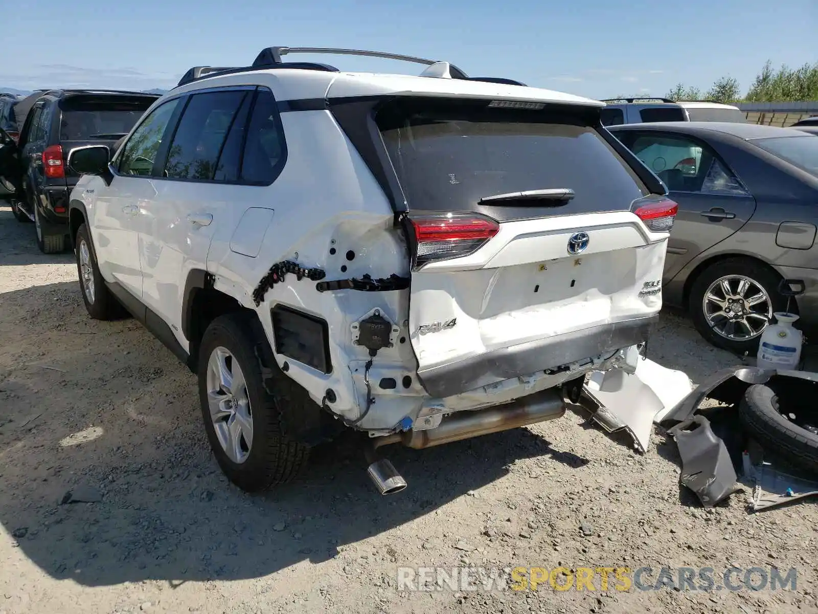 3 Photograph of a damaged car JTMR6RFV1LD005377 TOYOTA RAV4 2020