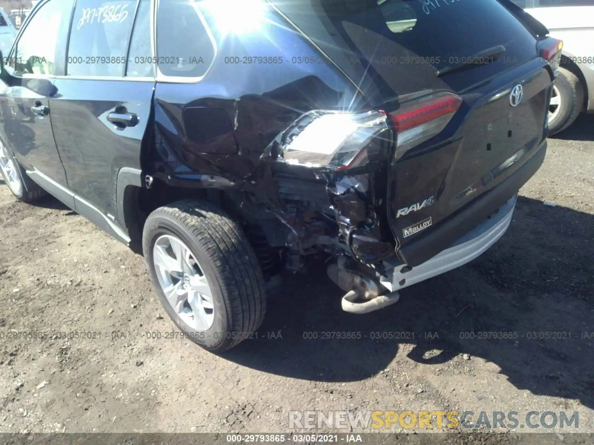 6 Photograph of a damaged car JTMR6RFV2LD005033 TOYOTA RAV4 2020