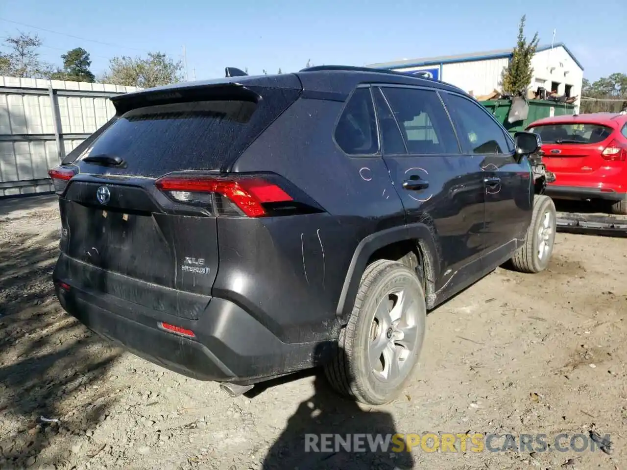 4 Photograph of a damaged car JTMR6RFV4LD004367 TOYOTA RAV4 2020