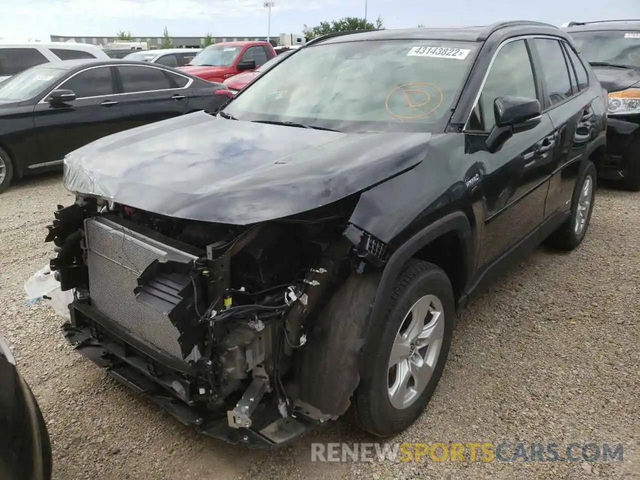 2 Photograph of a damaged car JTMR6RFV6LJ002153 TOYOTA RAV4 2020