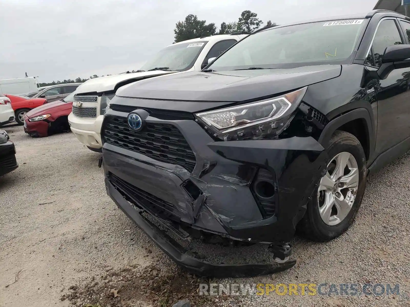 9 Photograph of a damaged car JTMR6RFV7LD003973 TOYOTA RAV4 2020