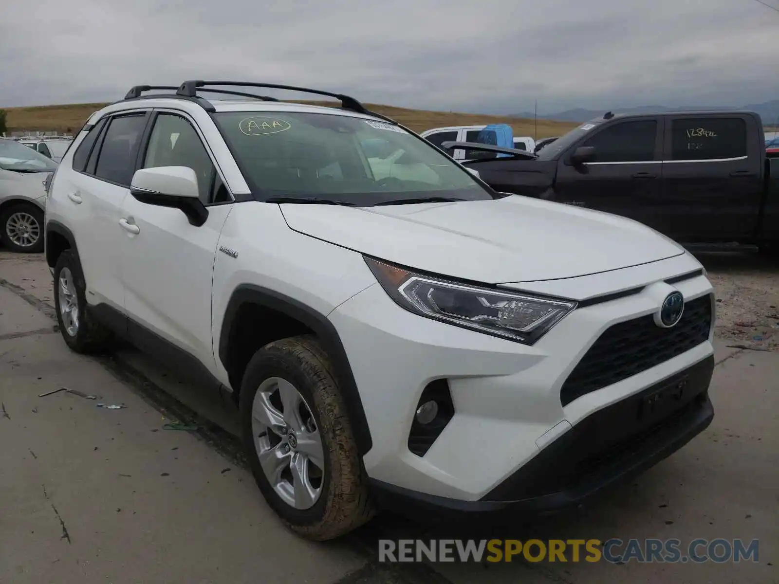 1 Фотография поврежденного автомобиля JTMR6RFV7LD004153 TOYOTA RAV4 2020