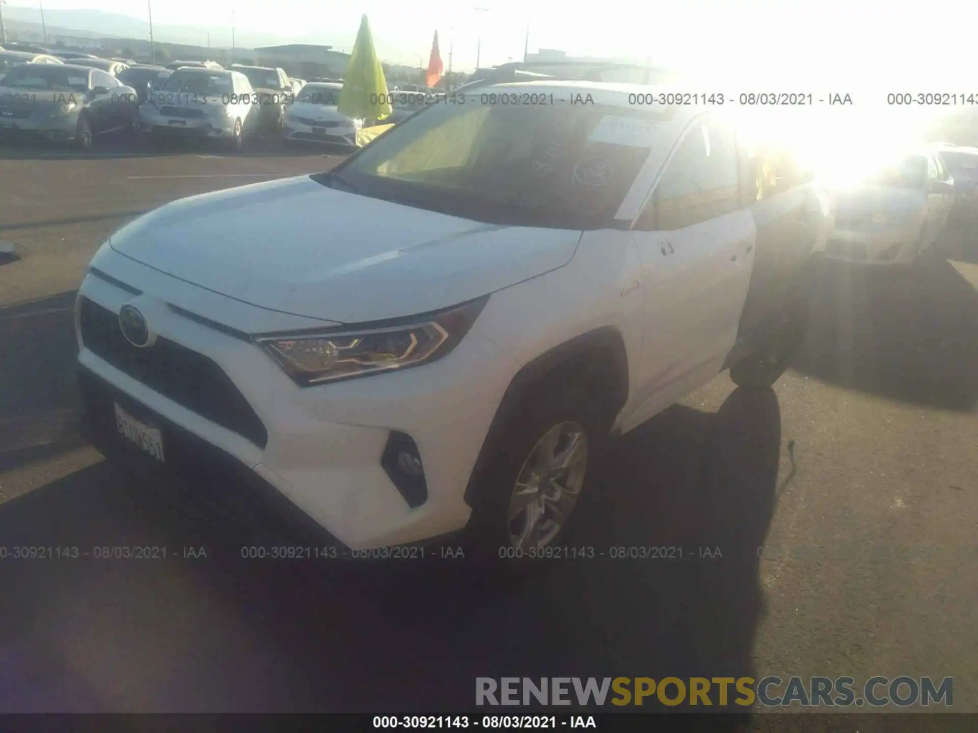 2 Фотография поврежденного автомобиля JTMR6RFV7LD006159 TOYOTA RAV4 2020