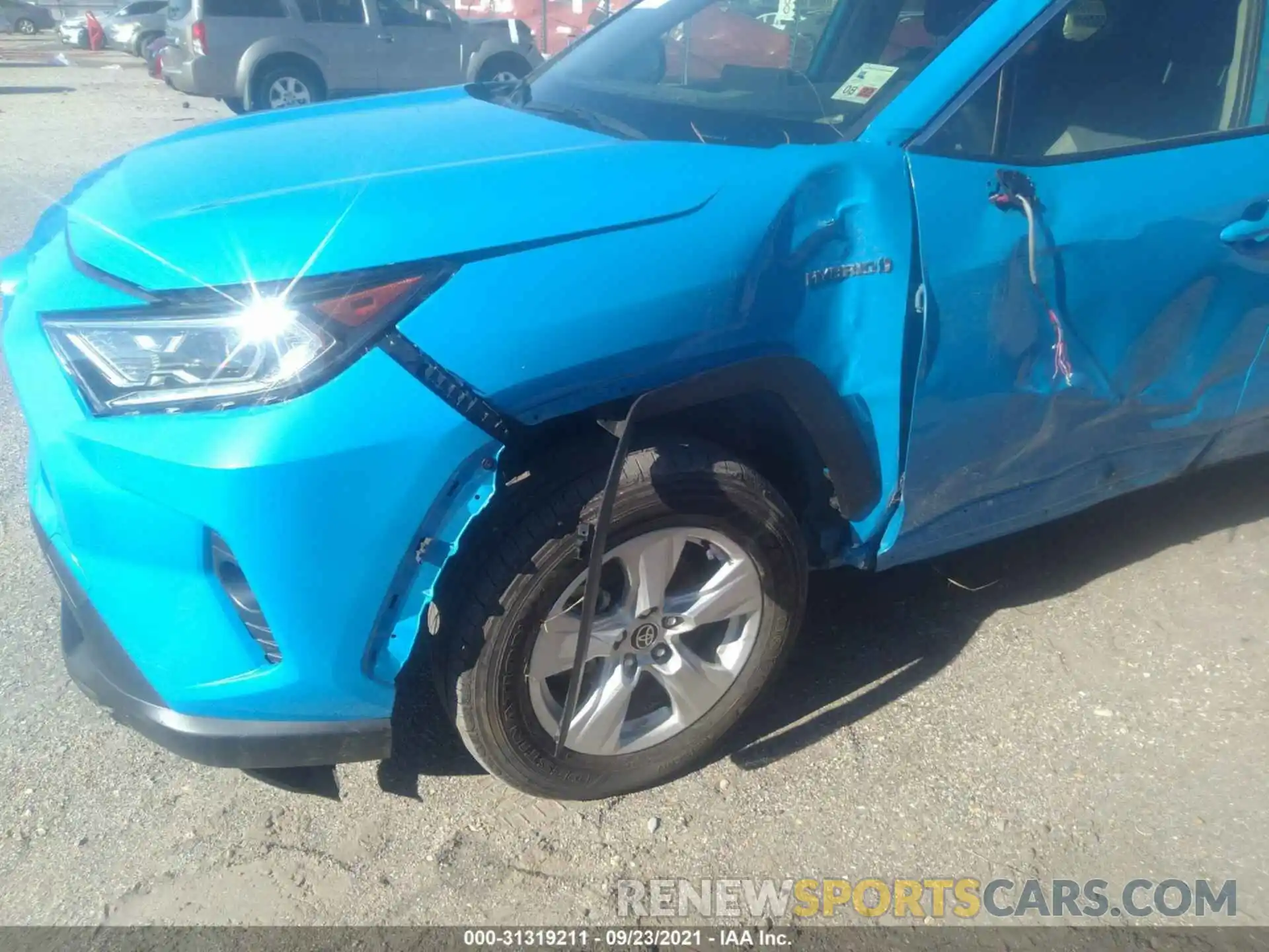 6 Photograph of a damaged car JTMR6RFV8LD002542 TOYOTA RAV4 2020