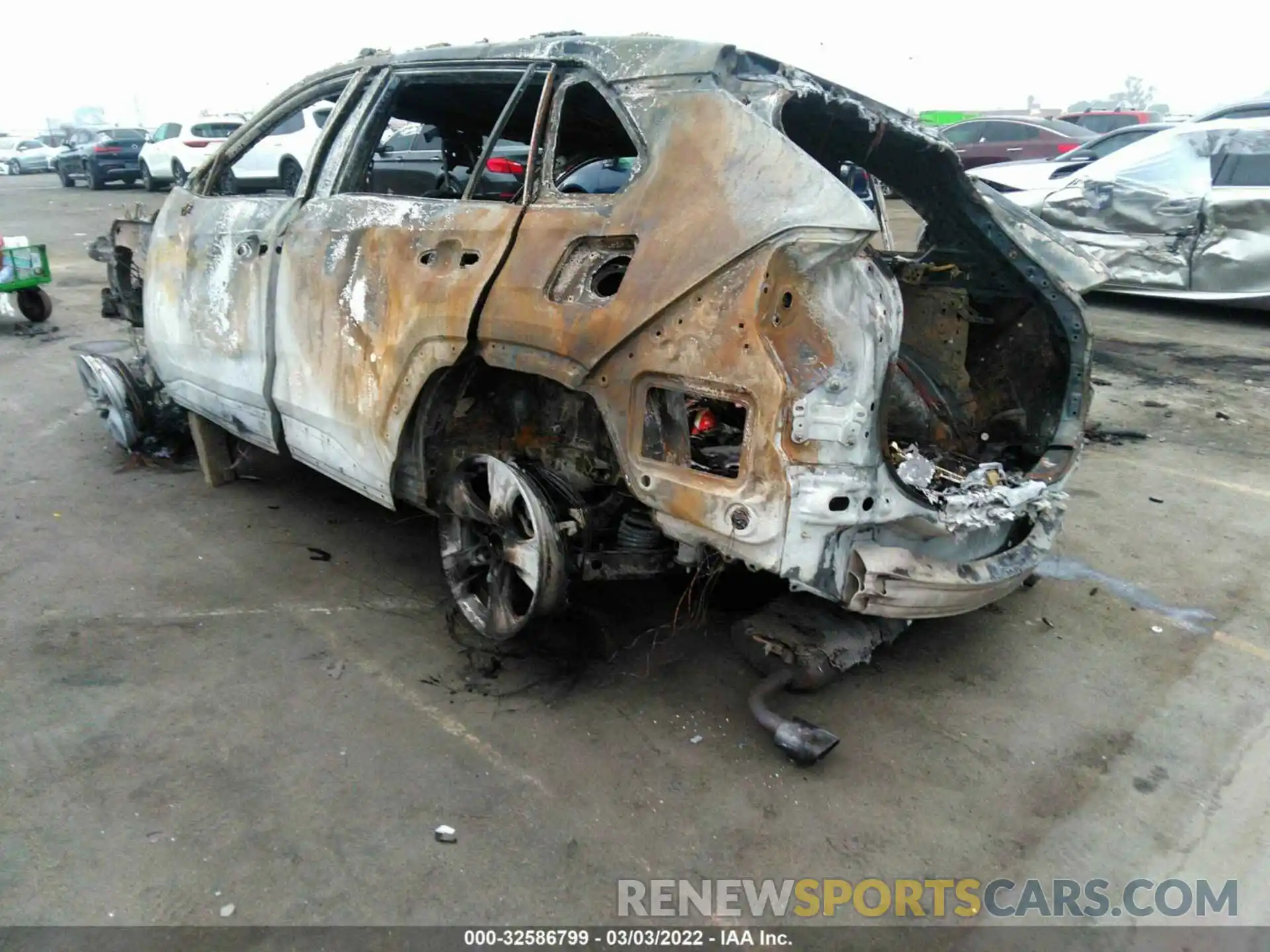 3 Photograph of a damaged car JTMR6RFV8LD005361 TOYOTA RAV4 2020