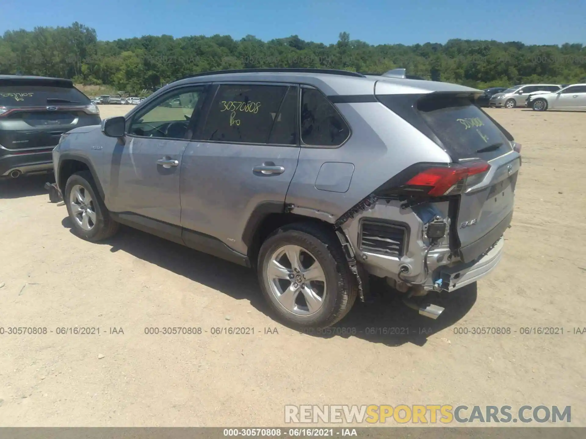 3 Photograph of a damaged car JTMR6RFV8LD006106 TOYOTA RAV4 2020